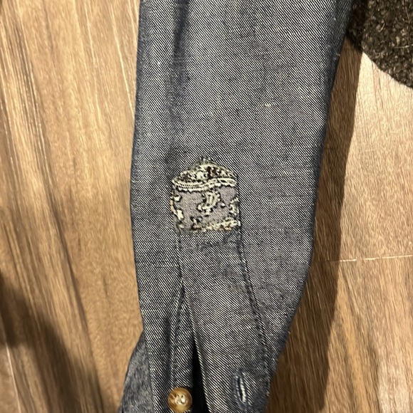 Vintage shirt with lots of details - Picture 5 of 5